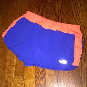 The North Face Women’s Running Shorts MEDIUM